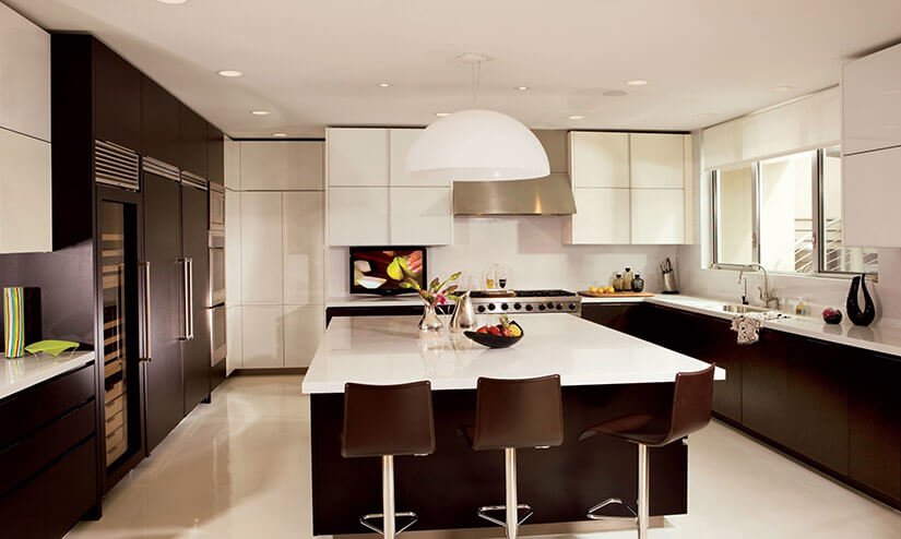 Giada de Laurentiis' home kitchen in California is refined enough to appear on TV.