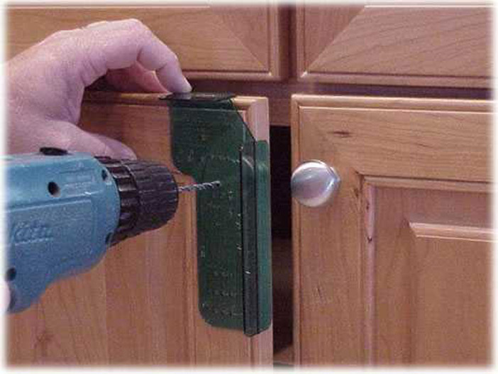 how to install cabinet hardware: install cabinet knobs & handles