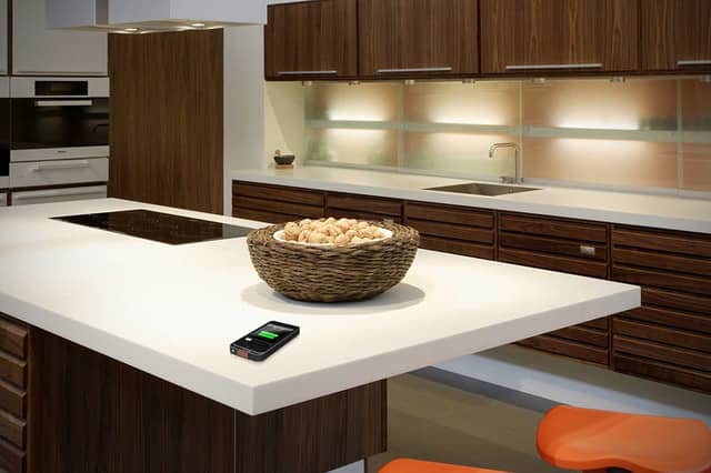 Kitchen counter equipped with wireless charging function.