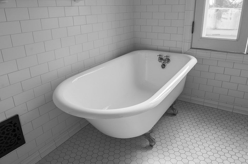 Tile Under Tub Should You Do It, How To Build A Tiled Bathtub