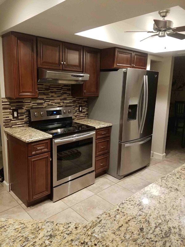 Paul S.’s kitchen after, with Brownstone cabinets