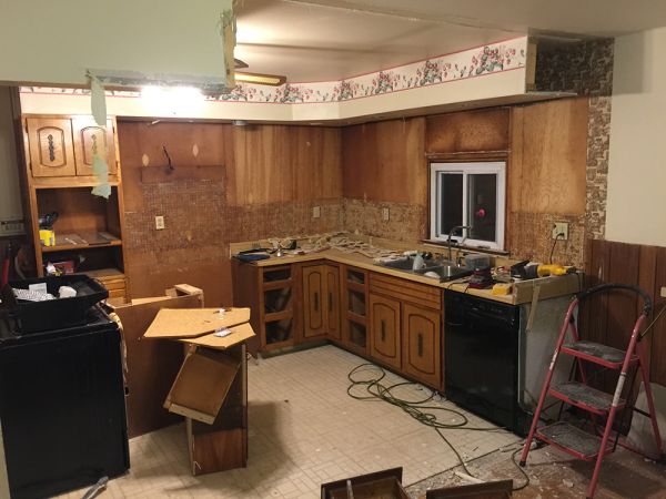 Donald F.’s kitchen before new cabinets