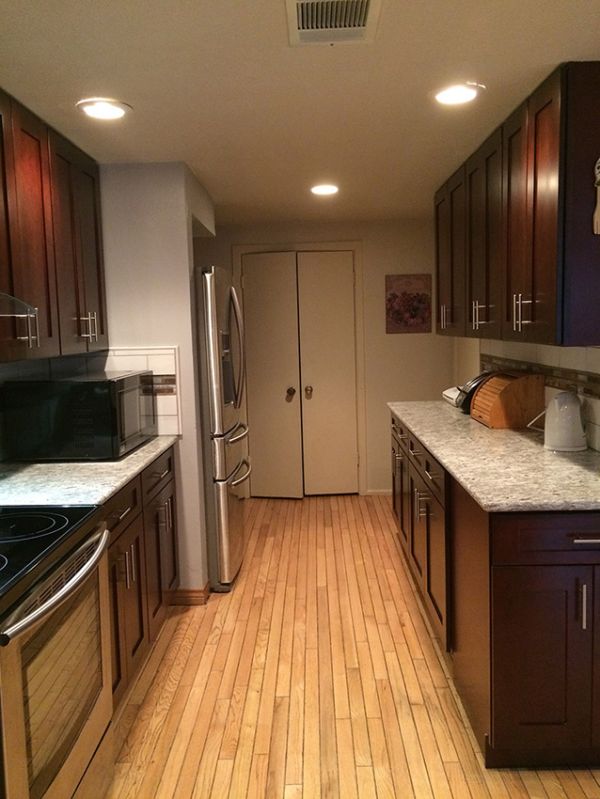 Chuck W.’s kitchen after, with Mocha Shaker cabinets