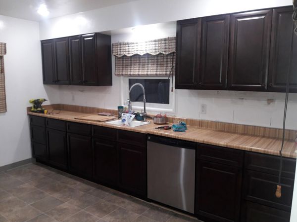 Allen R.’s kitchen after, with Pepper Shaker cabinets
