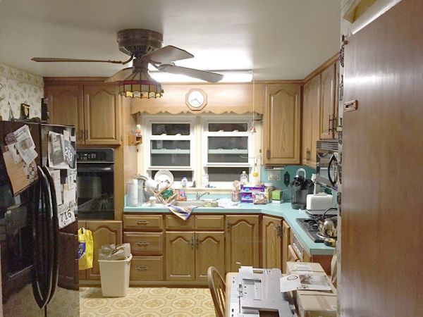 Phillip A.’s kitchen before new cabinets