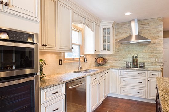 Traditional Kitchen Remodel by Kitchen Cabinet Kings project photo
