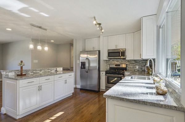 Gramercy White cabinets, photo 27