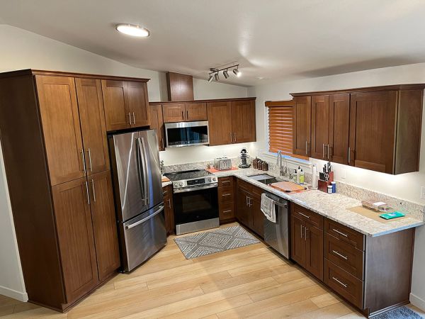 Woodland Brown Shaker cabinets, photo 4
