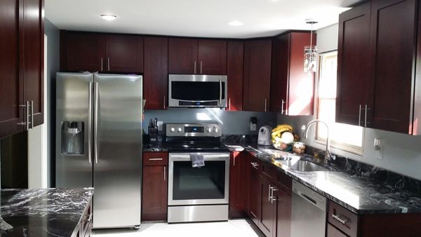 Mocha Shaker cabinets, photo 45