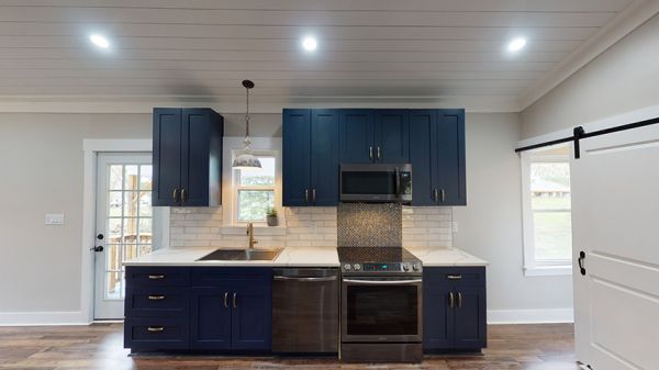 Imperial Blue cabinets, photo 4