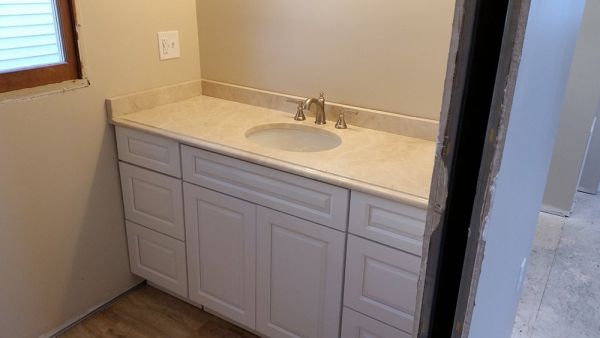 Gramercy White cabinets, photo 5