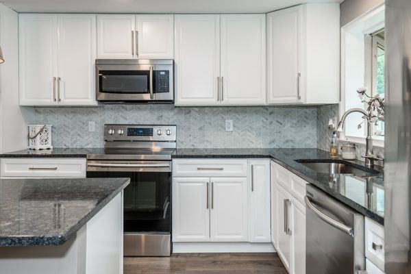 Lexington White cabinets, photo 21