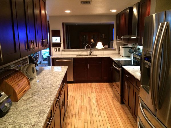 Mocha Shaker cabinets, photo 56