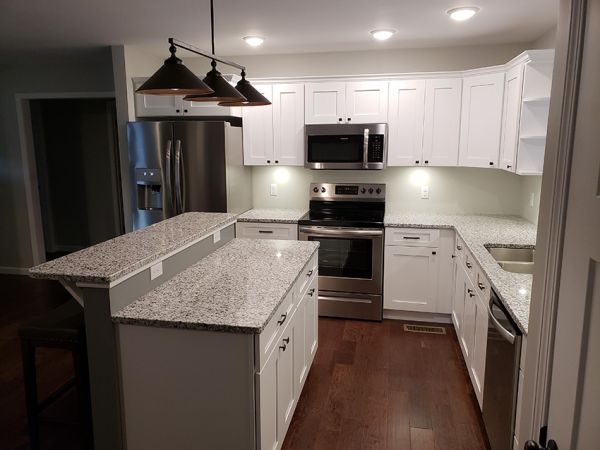 Ice White Shaker cabinets, photo 97
