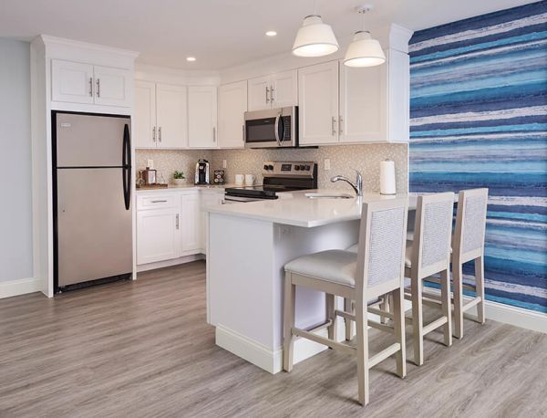 Broadway White cabinets, photo 1