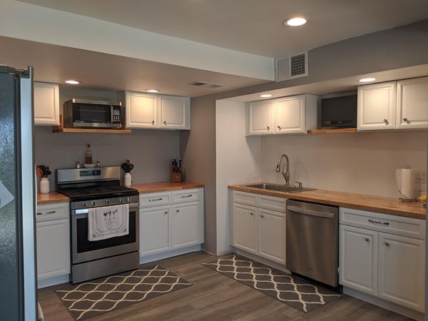Lexington White cabinets, photo 37