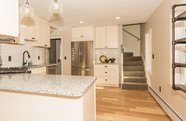 Shaker Antique White cabinets, photo 9