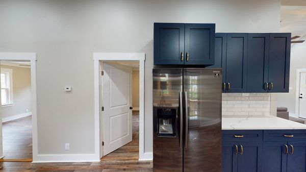 Imperial Blue cabinets, photo 16