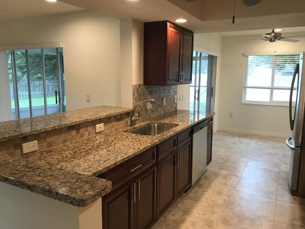 Cherry Glaze cabinets, photo 18