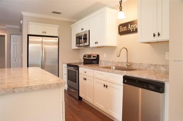 Shaker Antique White cabinets, photo 11
