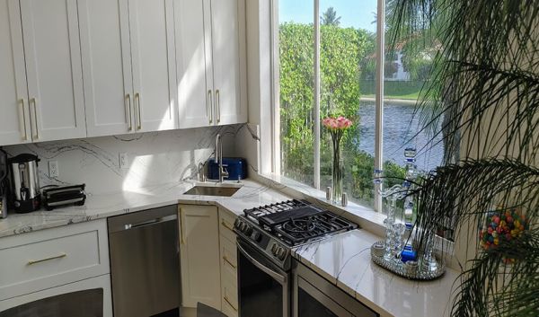Shaker Arctic cabinets, photo 20