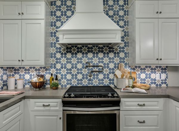 Gramercy White cabinets, photo 82