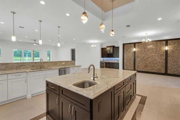 Ice White Shaker cabinets, photo 90