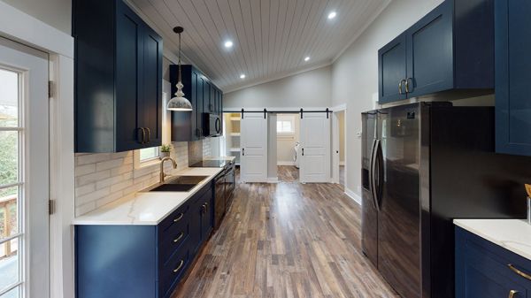 Imperial Blue cabinets, photo 8