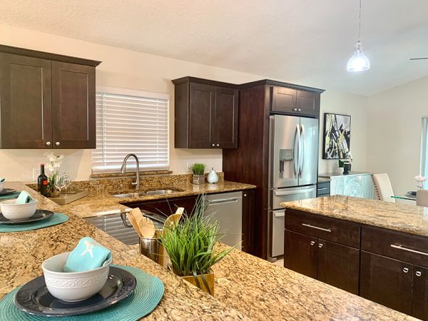 Madison Dark Sable cabinets, photo 6