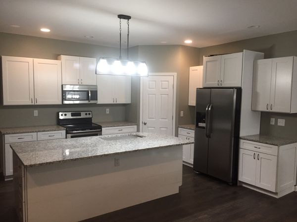 Ice White Shaker cabinets, photo 84