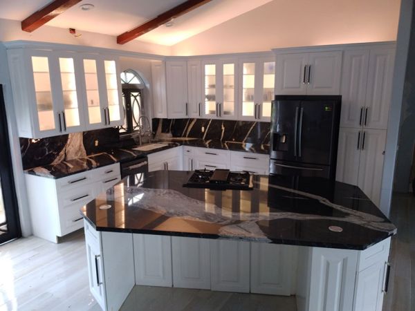 Classic White cabinets, photo 4