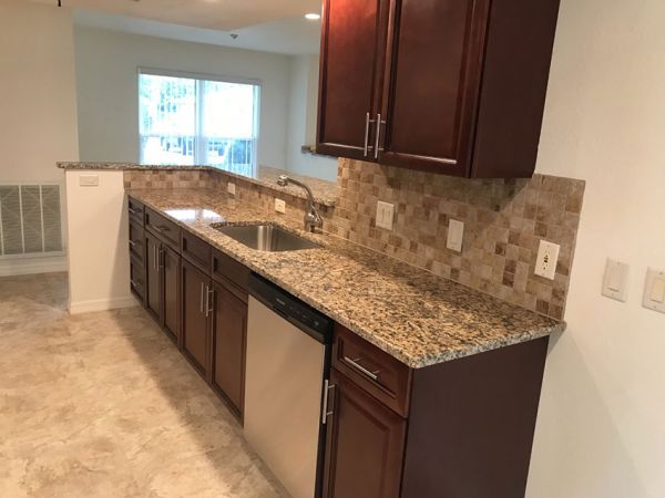 Cherry Glaze cabinets, photo 20