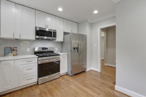 Ice White Shaker cabinets, photo 39