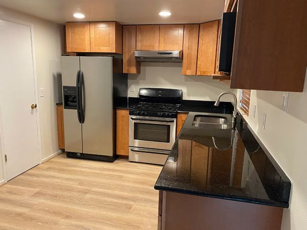Madison Honey cabinets, photo 3