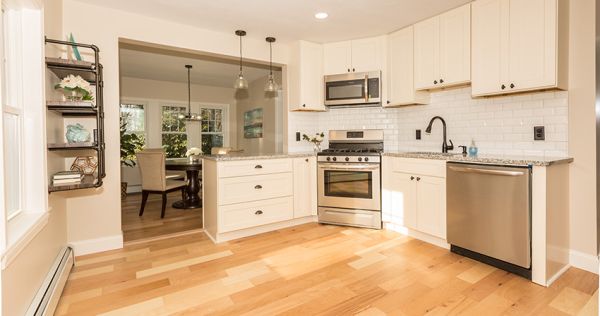 Shaker Antique White cabinets, photo 5