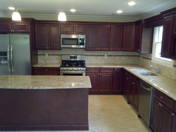 Cherry Glaze cabinets, photo 9