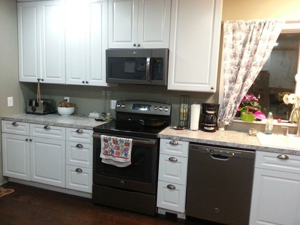 Gramercy White cabinets, photo 3