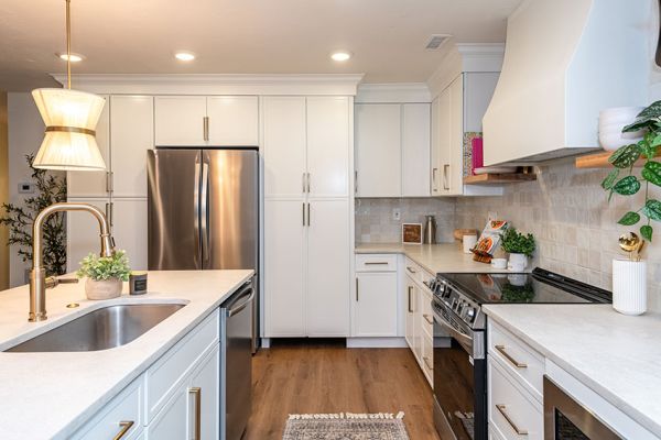 Petit White cabinets, photo 9