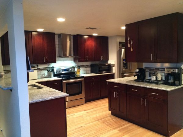 Mocha Shaker cabinets, photo 54