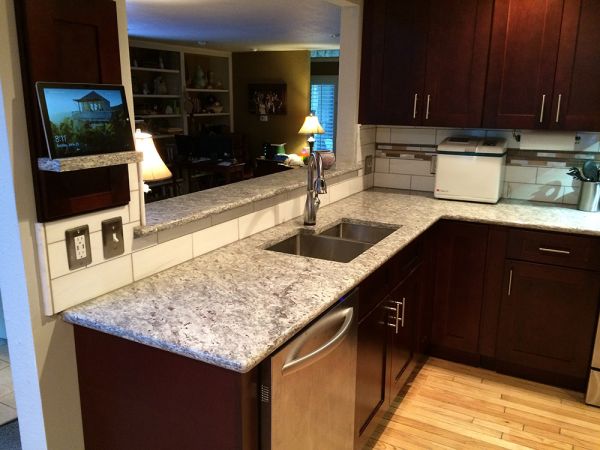 Mocha Shaker cabinets, photo 55