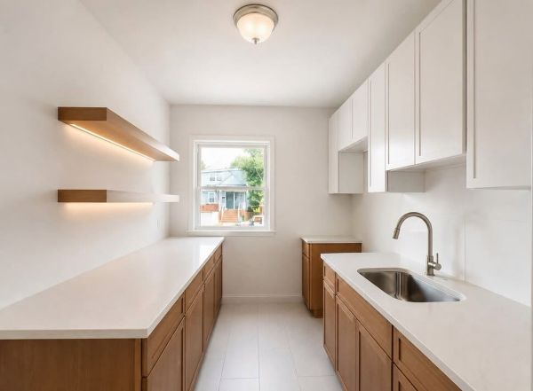Petit Brown cabinets, photo 3