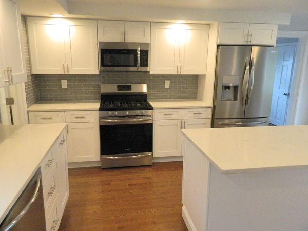 Ice White Shaker cabinets, photo 32