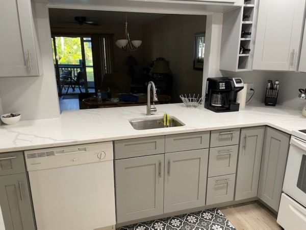 Lait Gray cabinets, photo 2
