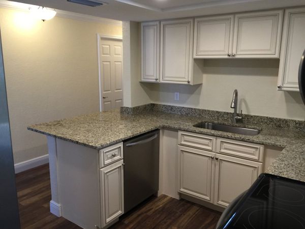Pearl cabinets, photo 34