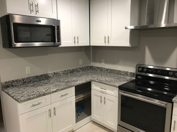 Ice White Shaker cabinets, photo 262