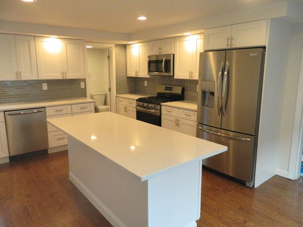 Ice White Shaker cabinets, photo 34