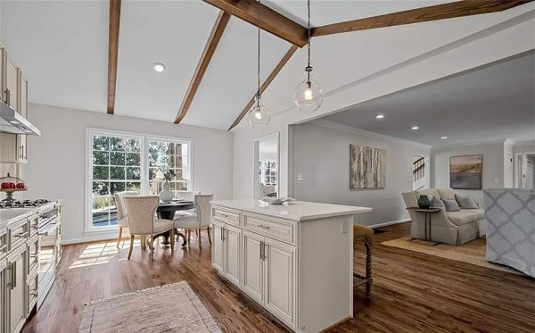 Pearl cabinets, photo 18