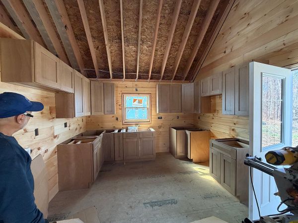 Homestead Oak cabinets, photo 9