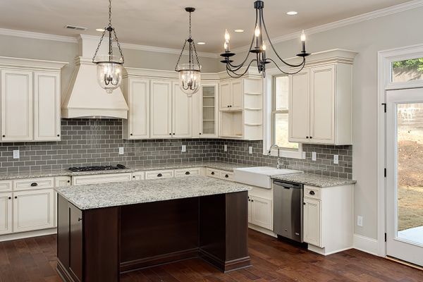 York Antique White cabinets, photo 12