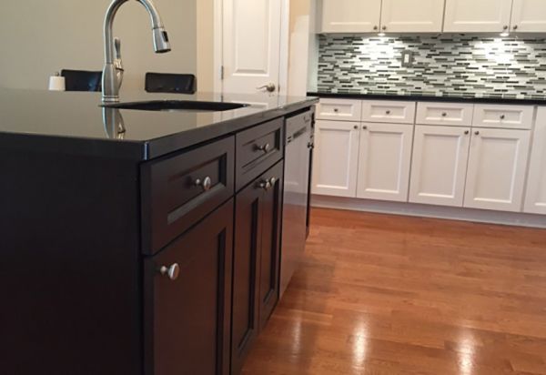 Thompson Midnight cabinets, photo 2